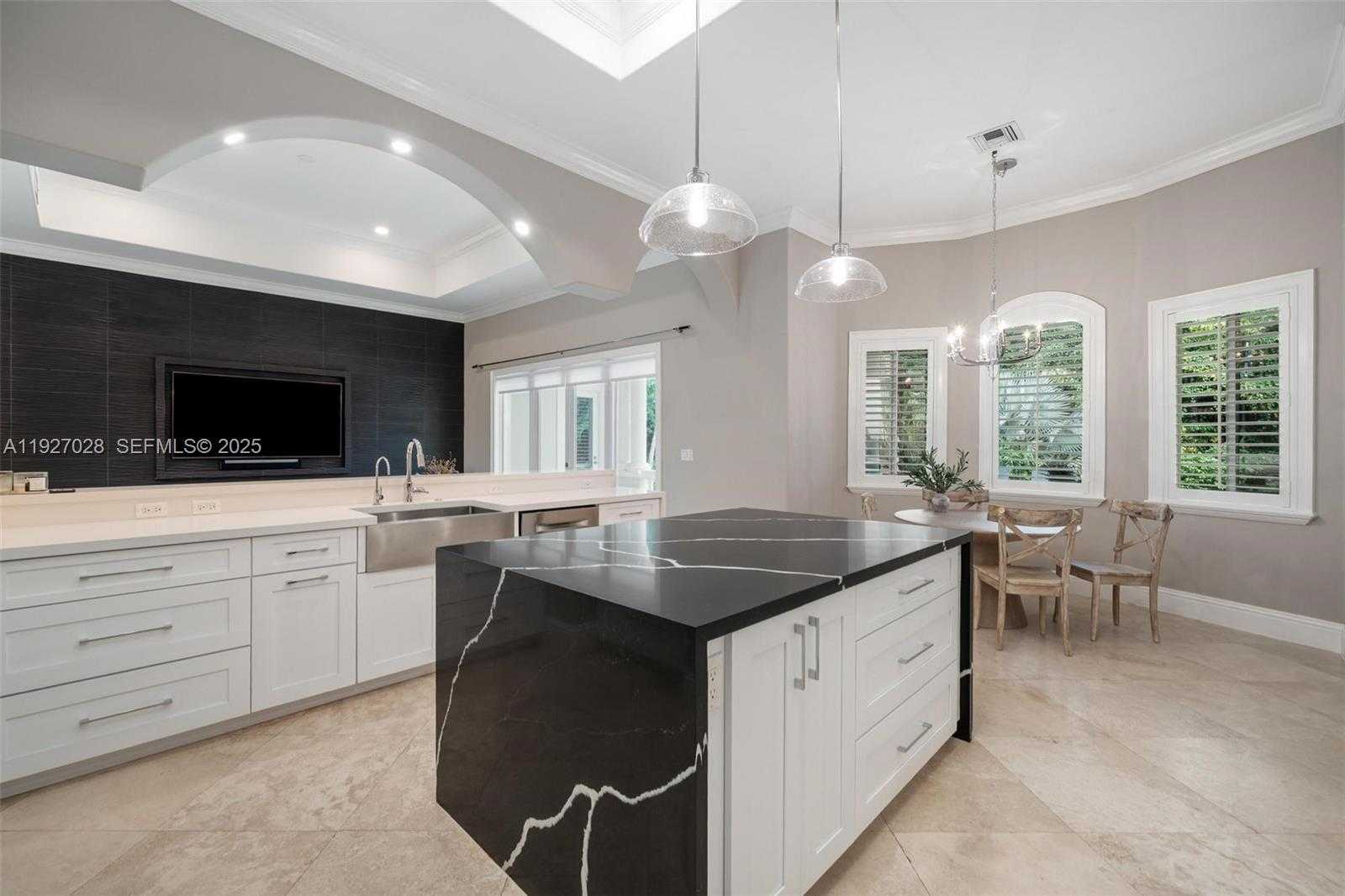 Small Image of 6890 SOUTH WEST 94TH ST, Pinecrest Number 4