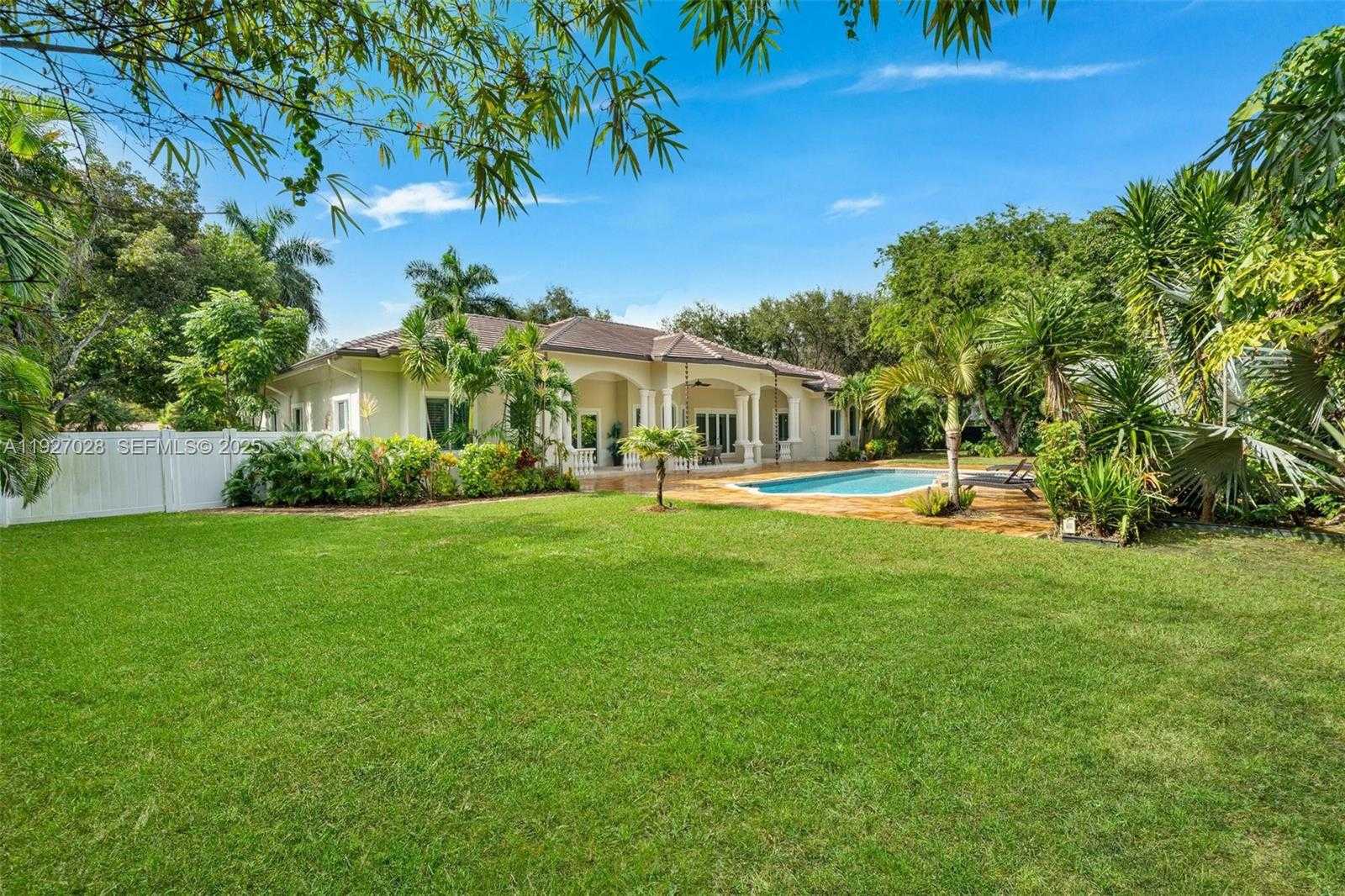 Small Image of 6890 SOUTH WEST 94TH ST, Pinecrest Number 45