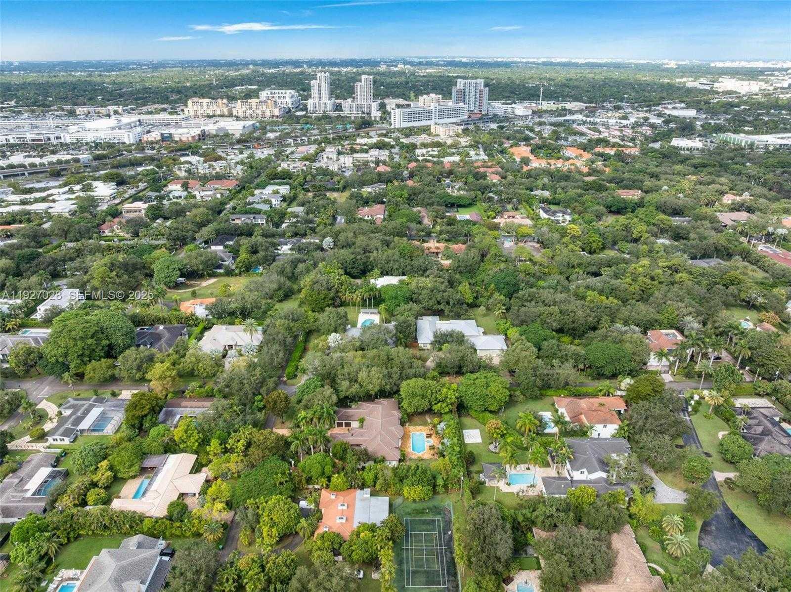 Small Image of 6890 SOUTH WEST 94TH ST, Pinecrest Number 88