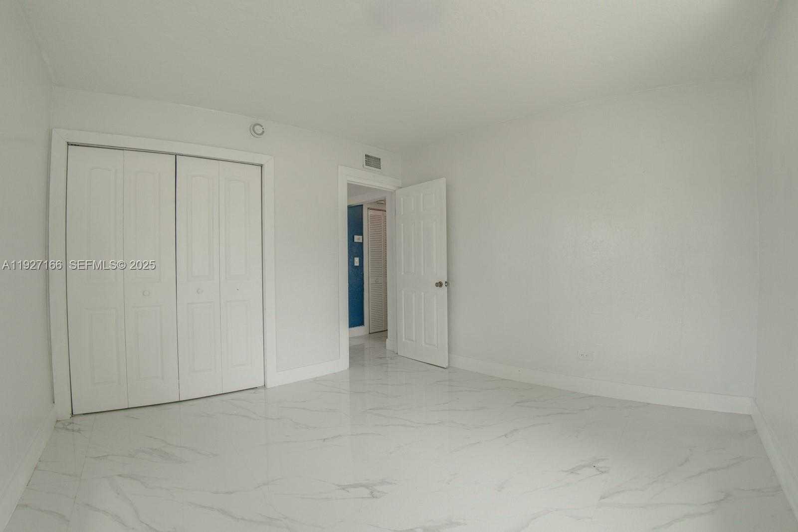 Small Image of 14920 GARFIELD DR, Homestead Number 10