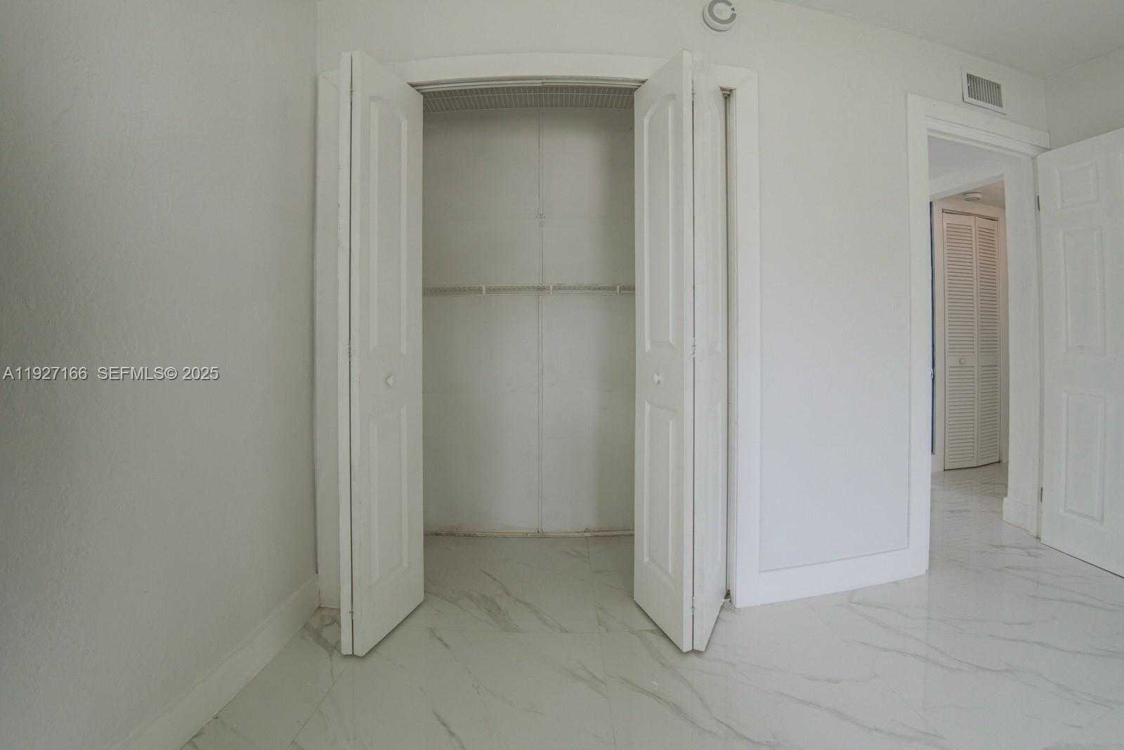 Small Image of 14920 GARFIELD DR, Homestead Number 11