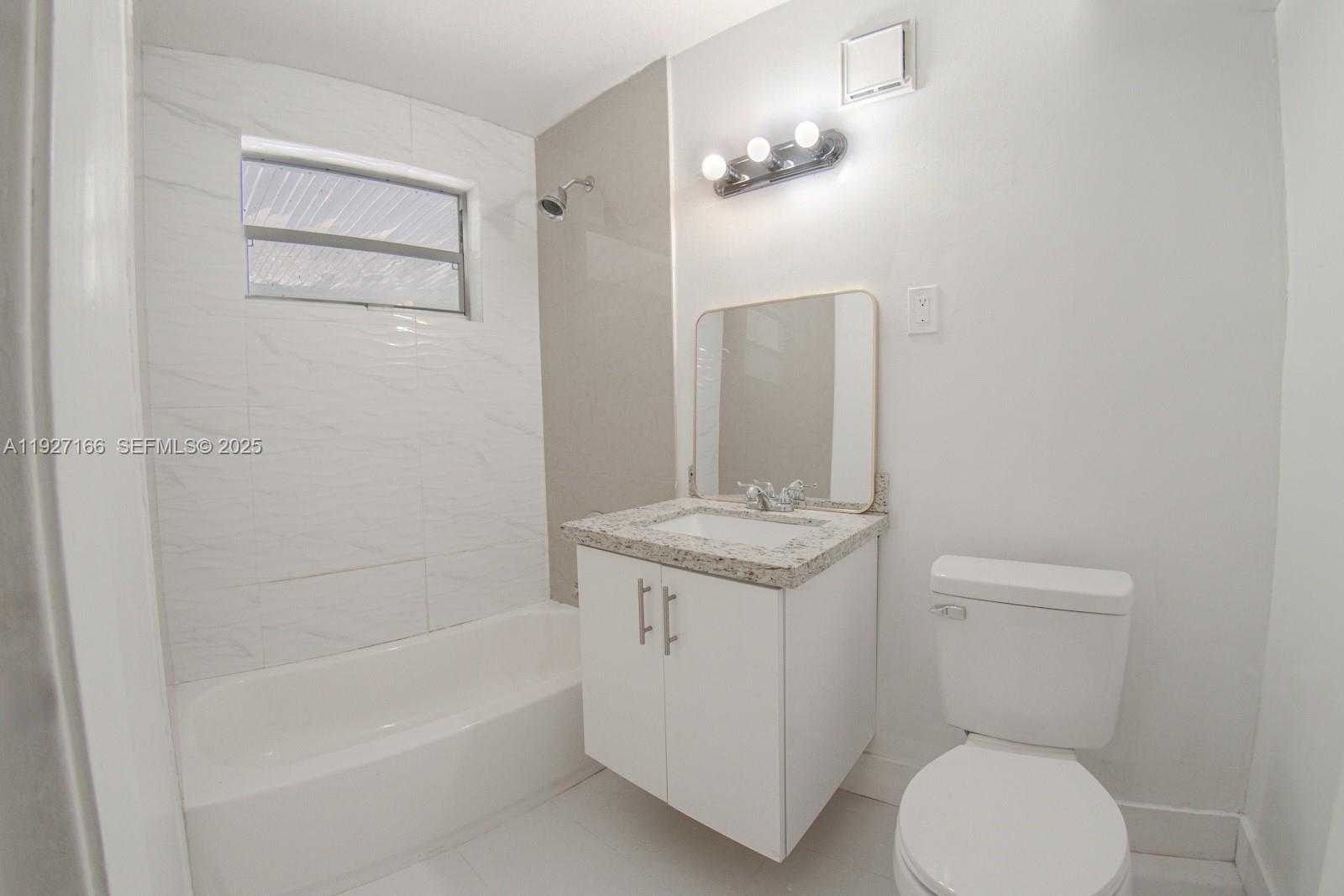 Small Image of 14920 GARFIELD DR, Homestead Number 12