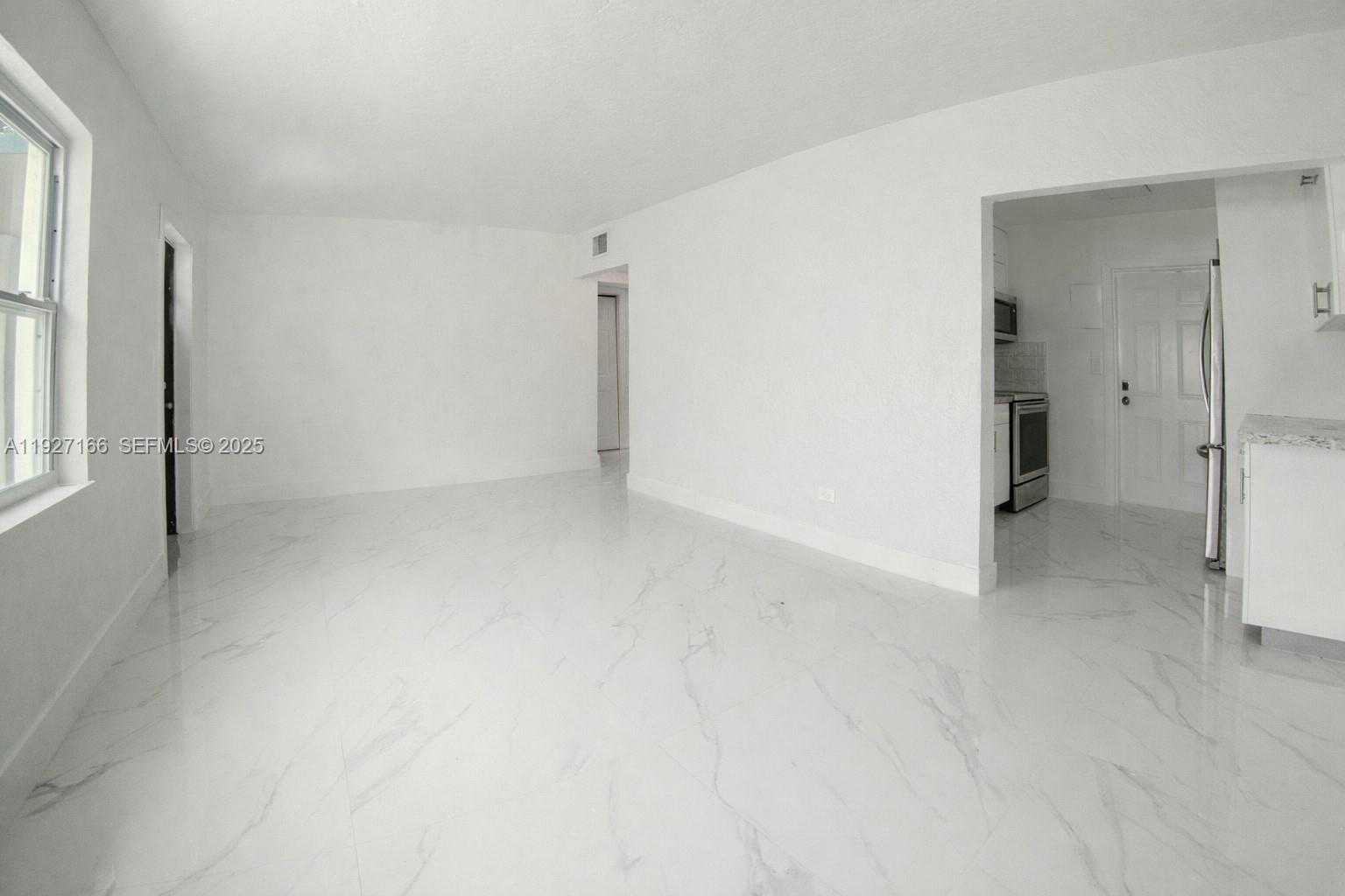 Small Image of 14920 GARFIELD DR, Homestead Number 5