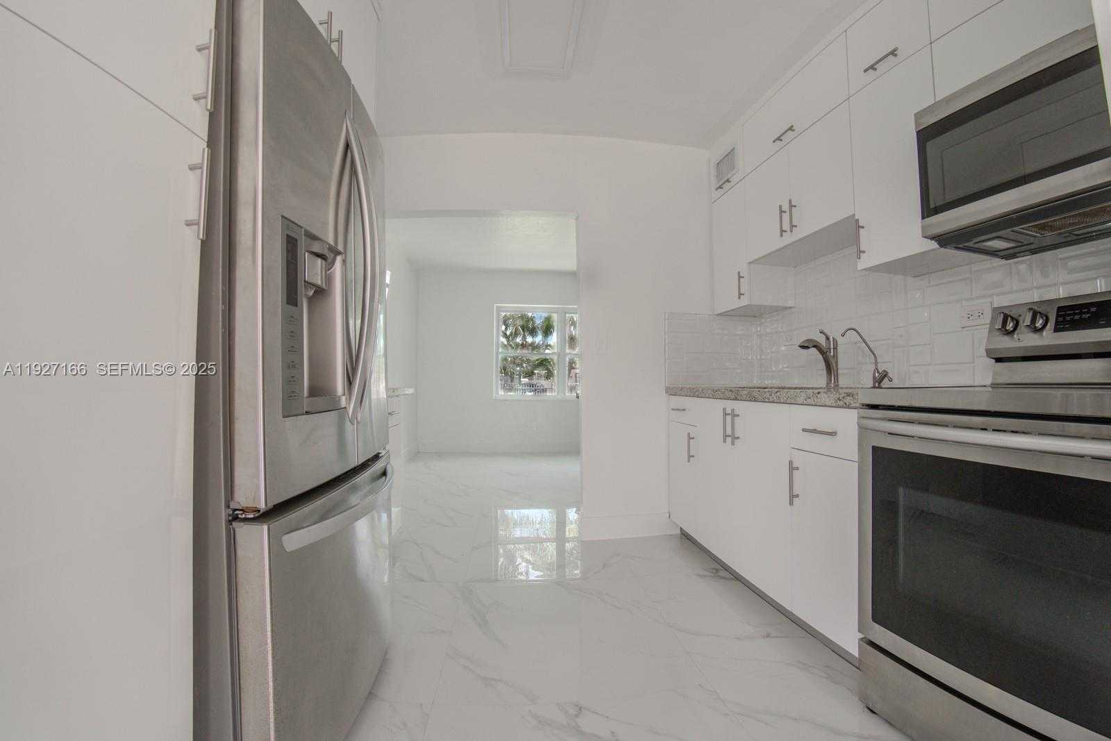 Small Image of 14920 GARFIELD DR, Homestead Number 7