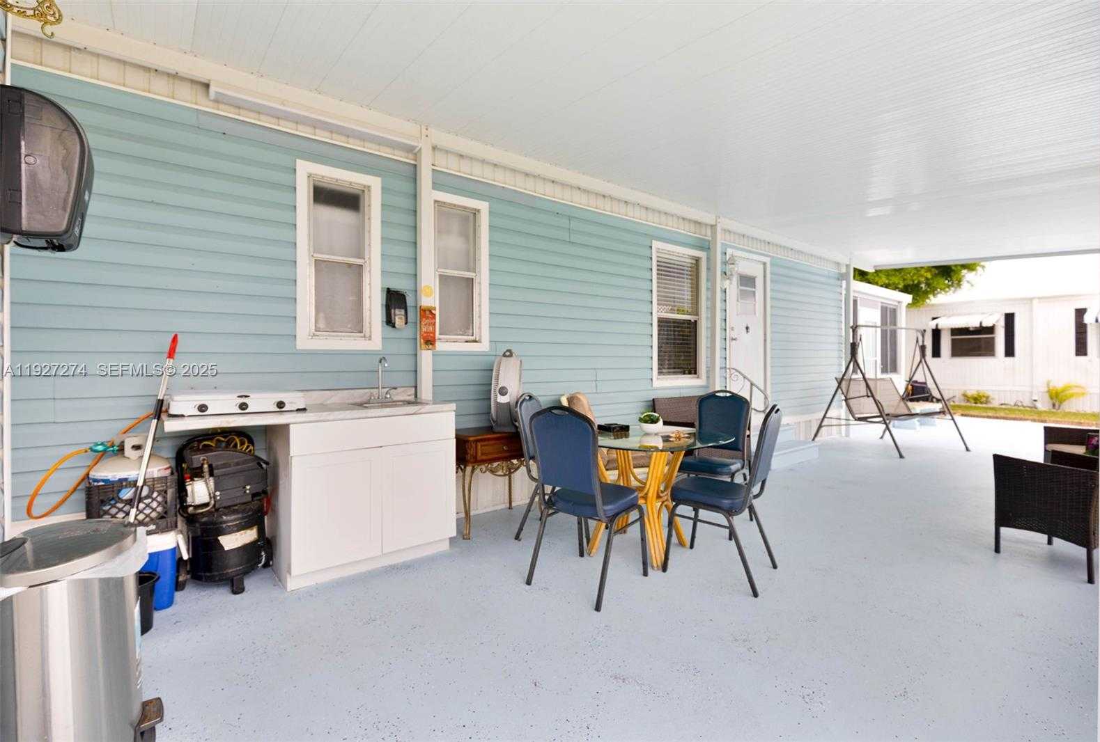 Small Image of 53005 DEL RIO BAY, Palm Beach Number 3