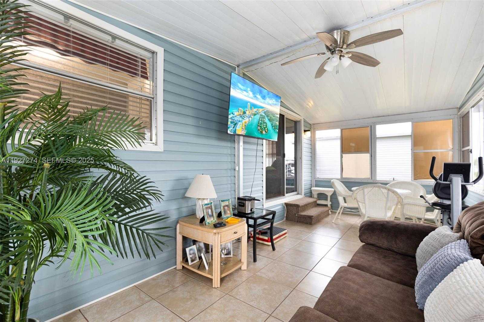 Small Image of 53005 DEL RIO BAY, Palm Beach Number 6