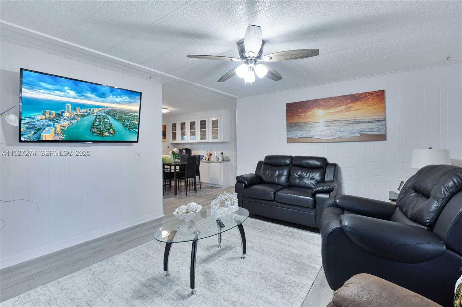 Small Image of 53005 DEL RIO BAY, Palm Beach Number 7