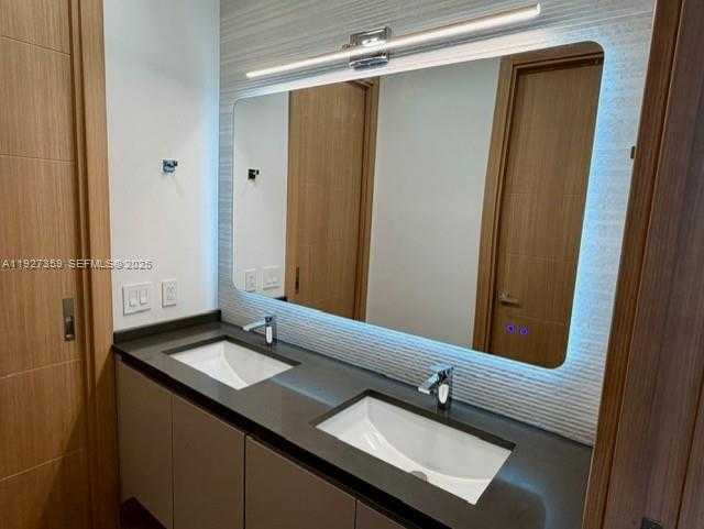 Small Image of 1729 NORTH EAST 16TH TER, Fort Lauderdale Number 32