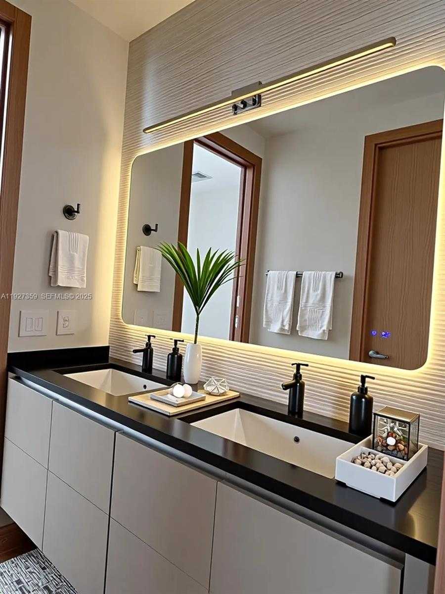 Small Image of 1729 NORTH EAST 16TH TER, Fort Lauderdale Number 33