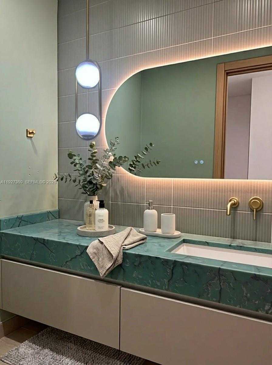 Small Image of 1729 NORTH EAST 16TH TER, Fort Lauderdale Number 38