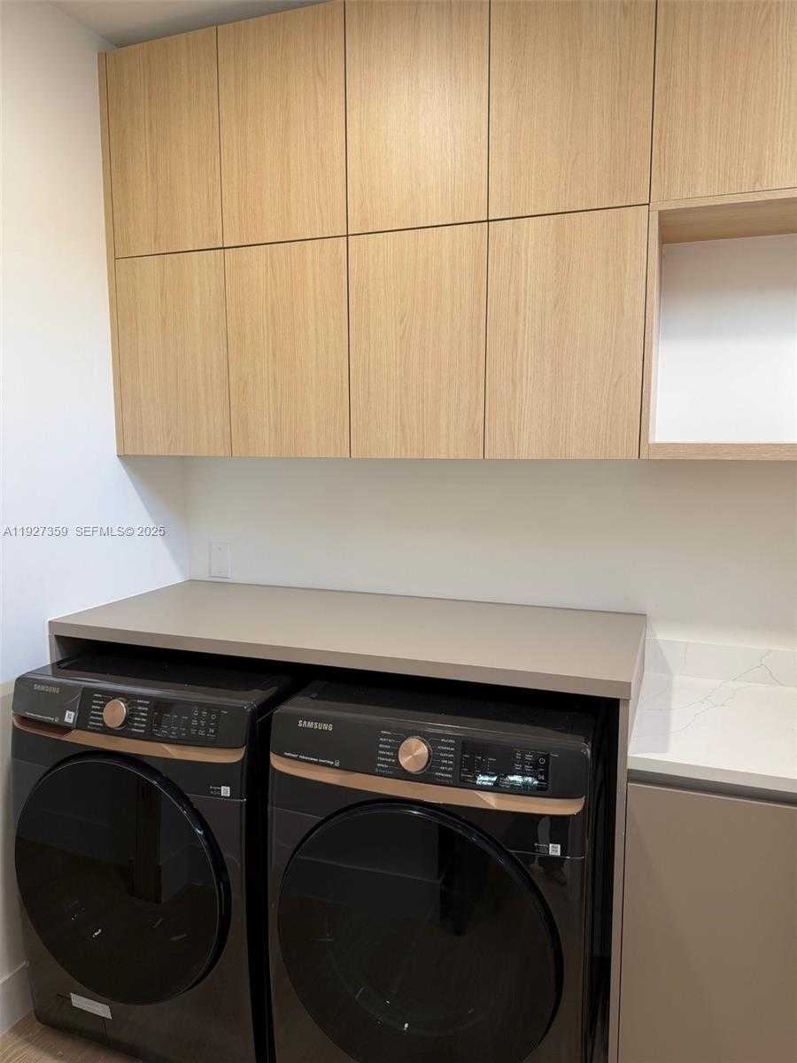 Small Image of 1729 NORTH EAST 16TH TER, Fort Lauderdale Number 39