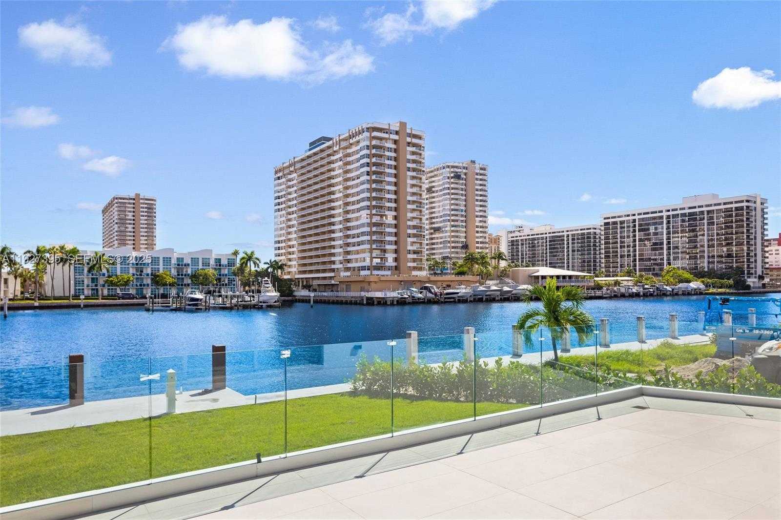 Small Image of 503 PALM DR, Hallandale Beach Number 10