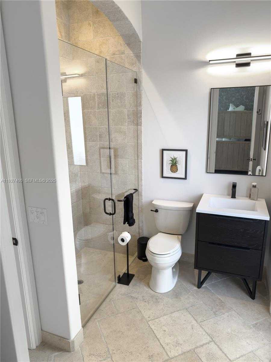 Small Image of 2320 NORTH EAST 34TH CT, Lighthouse Point Number 24