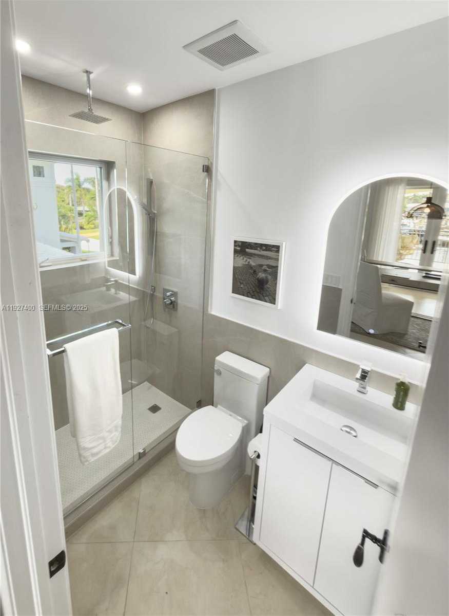 Small Image of 2320 NORTH EAST 34TH CT, Lighthouse Point Number 25