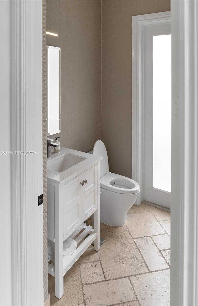 Small Image of 2320 NORTH EAST 34TH CT, Lighthouse Point Number 26