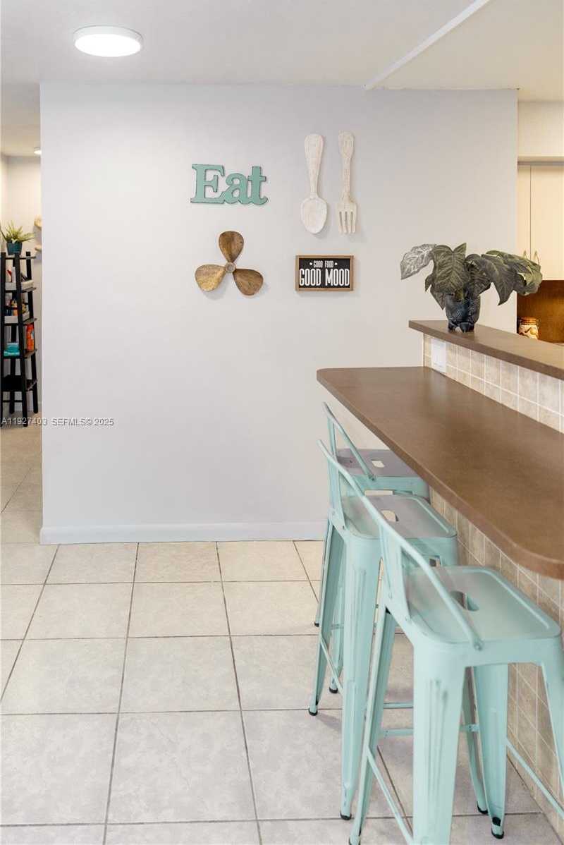 Small Image of 1403 GROUPER DR, Marathon Number 23