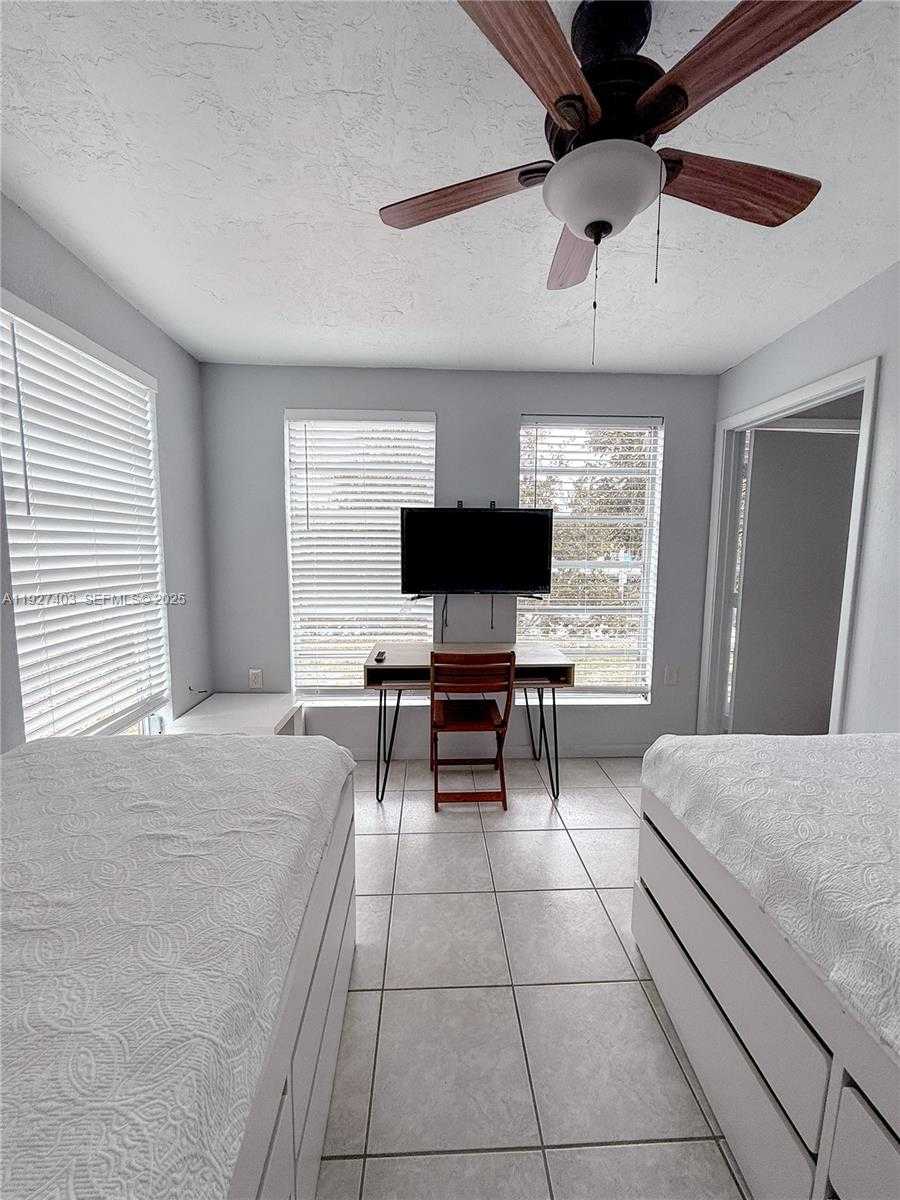 Small Image of 1403 GROUPER DR, Marathon Number 28