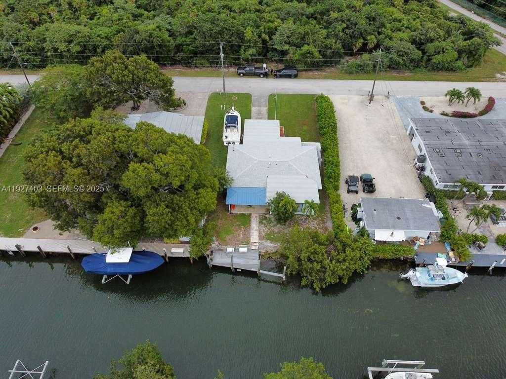 Small Image of 1403 GROUPER DR, Marathon Number 3