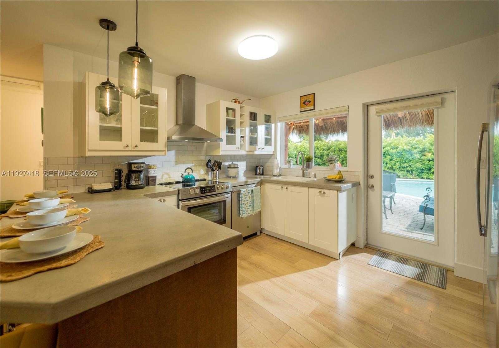 Small Image of 269 SOUTH EAST 8TH AVE, Deerfield Beach Number 18