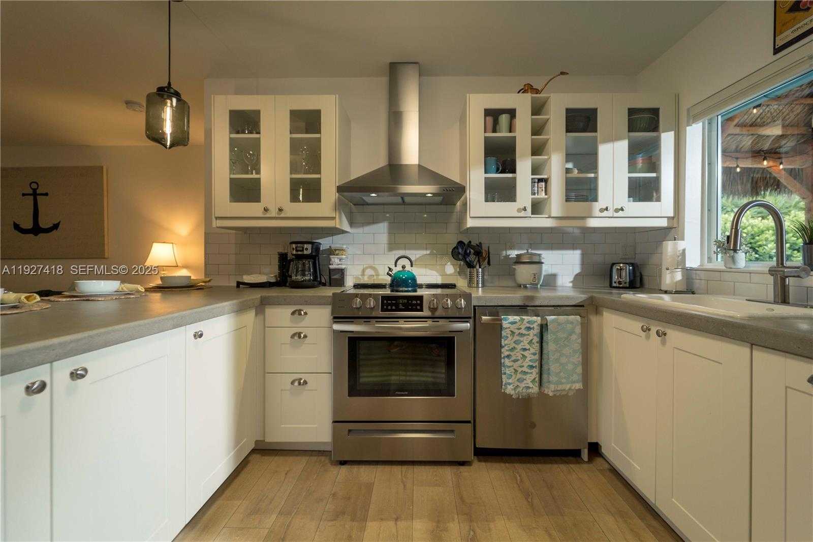 Small Image of 269 SOUTH EAST 8TH AVE, Deerfield Beach Number 19