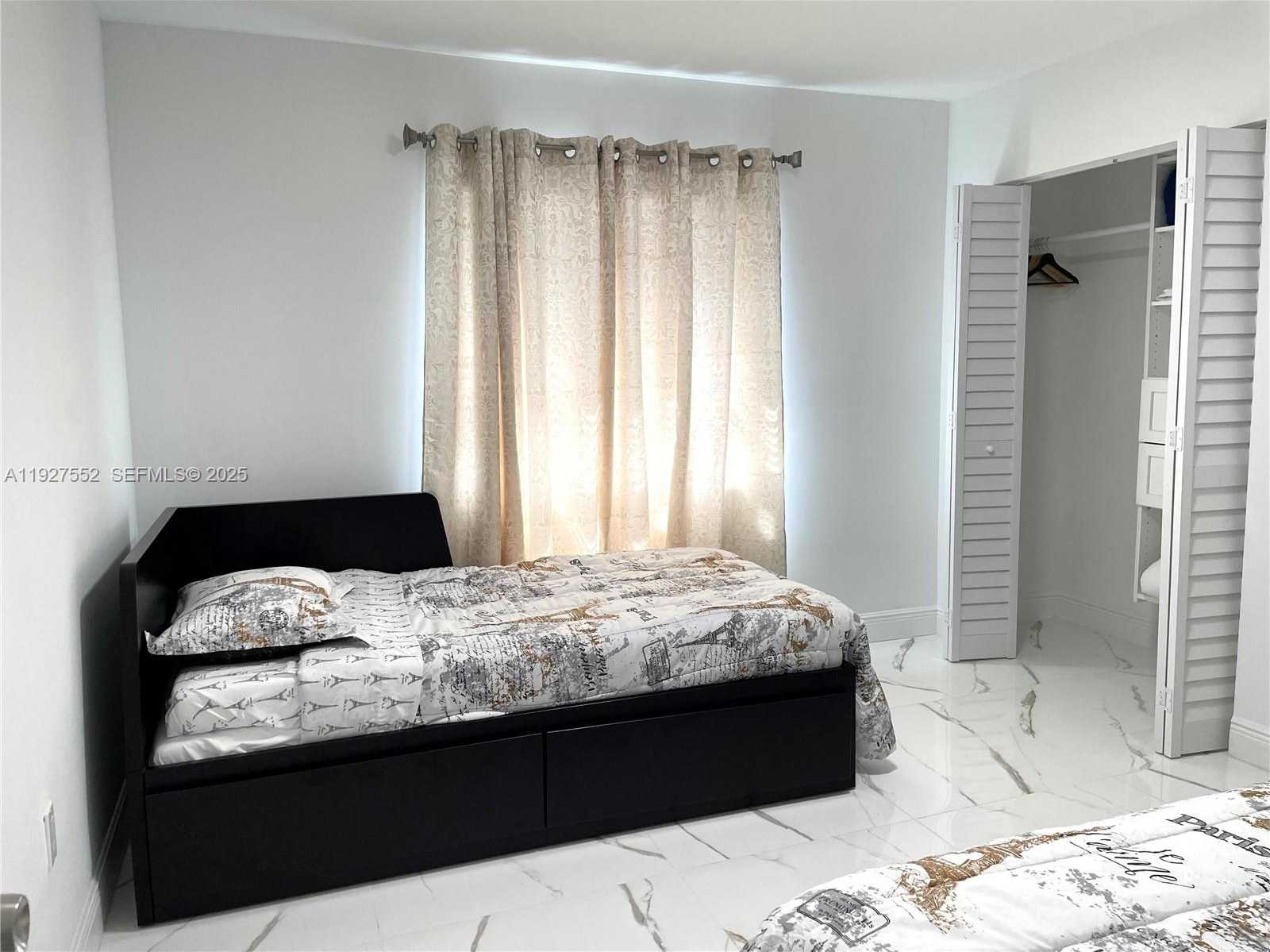 Small Image of 1017 SOUTH WEST 124TH CT, Miami Number 8