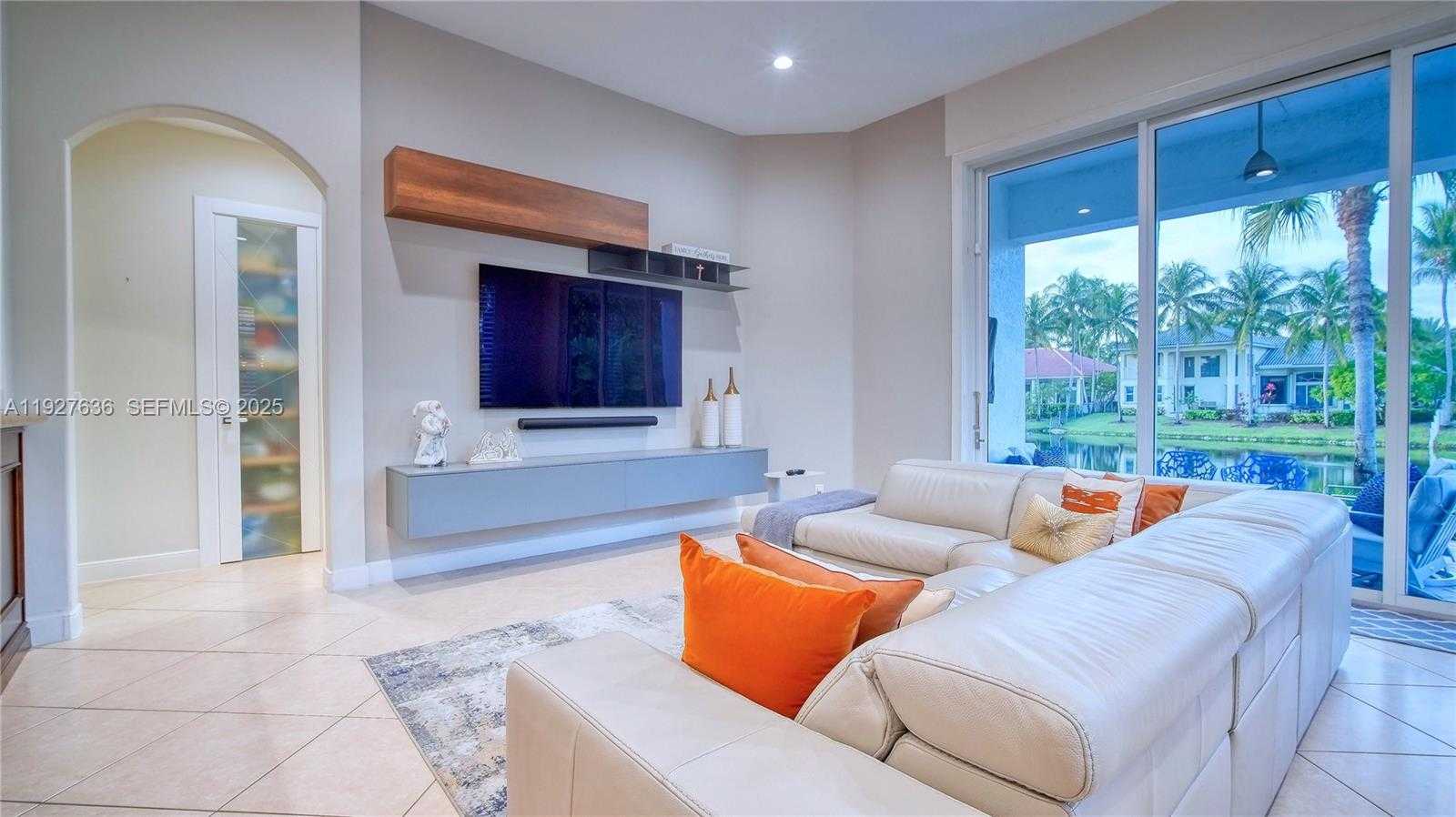 Small Image of 10921 HAWKS VISTA ST, Plantation Number 19