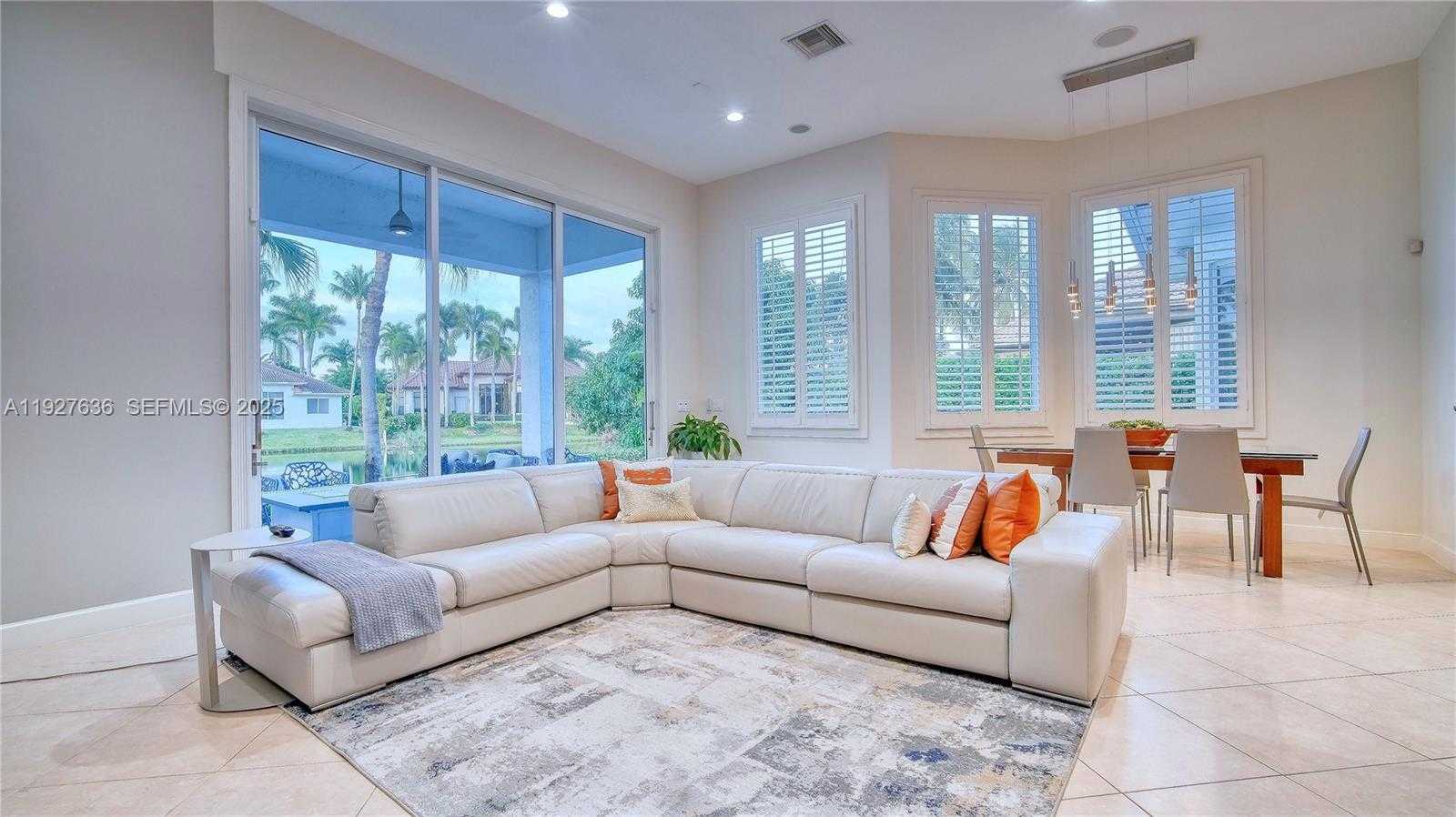 Small Image of 10921 HAWKS VISTA ST, Plantation Number 20