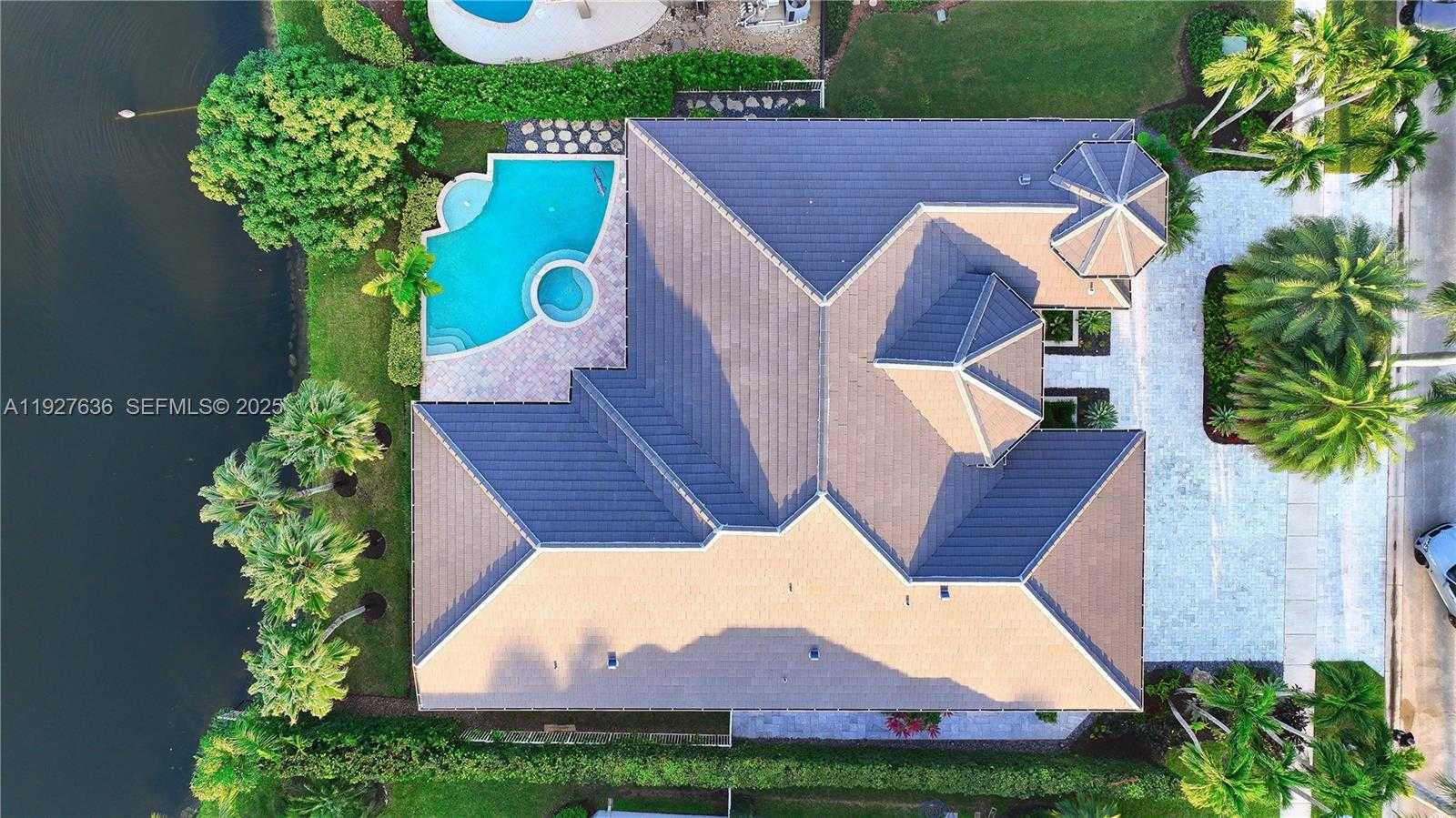 Small Image of 10921 HAWKS VISTA ST, Plantation Number 3