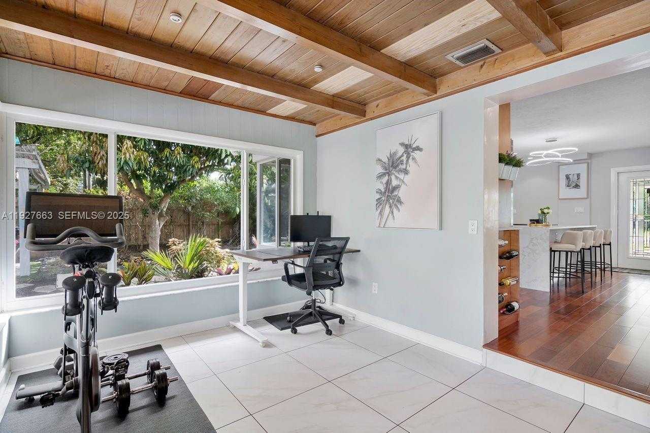 Small Image of 2837 NORTH EAST 17TH AVE, Wilton Manors Number 26