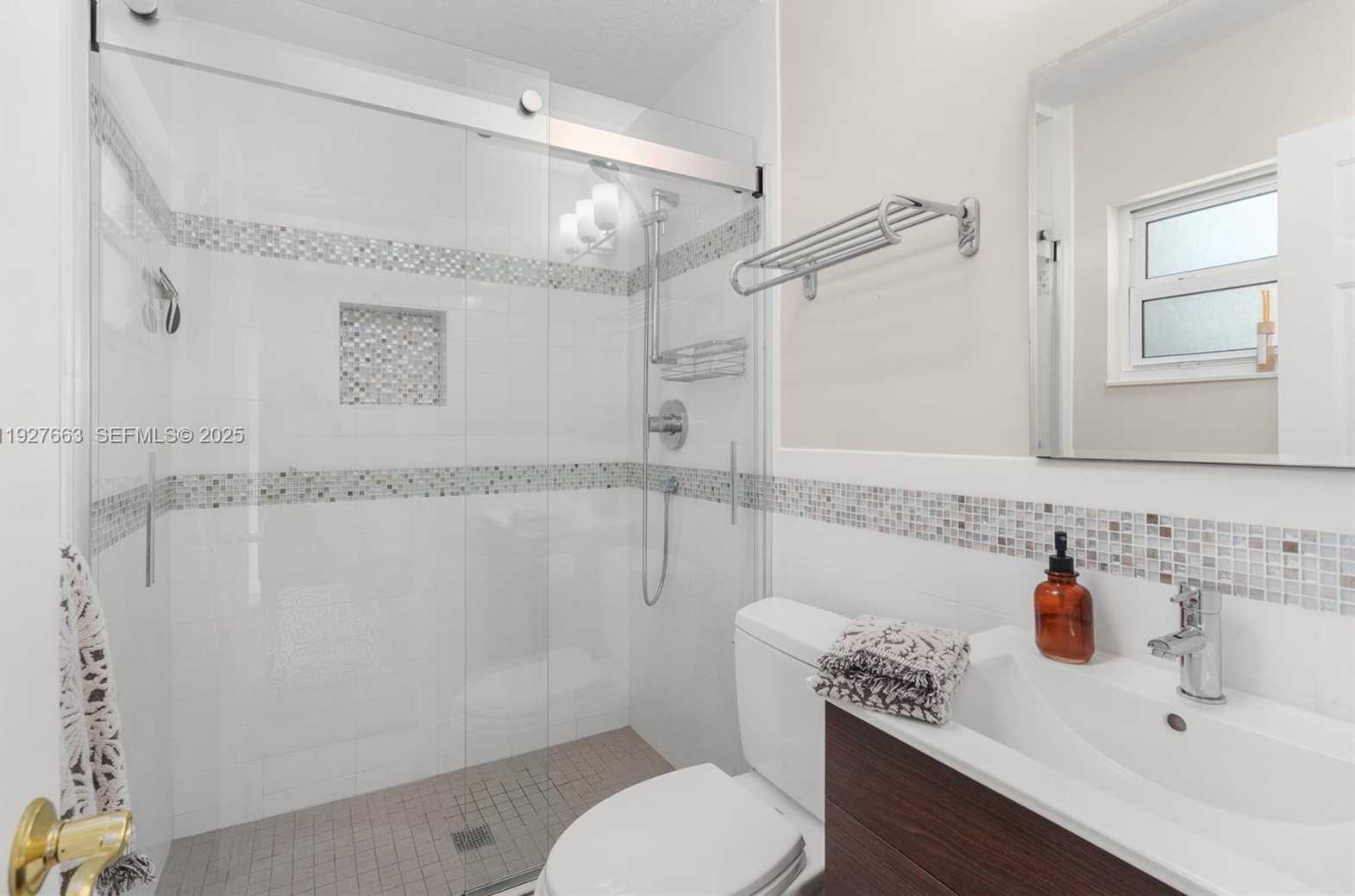 Small Image of 2837 NORTH EAST 17TH AVE, Wilton Manors Number 30