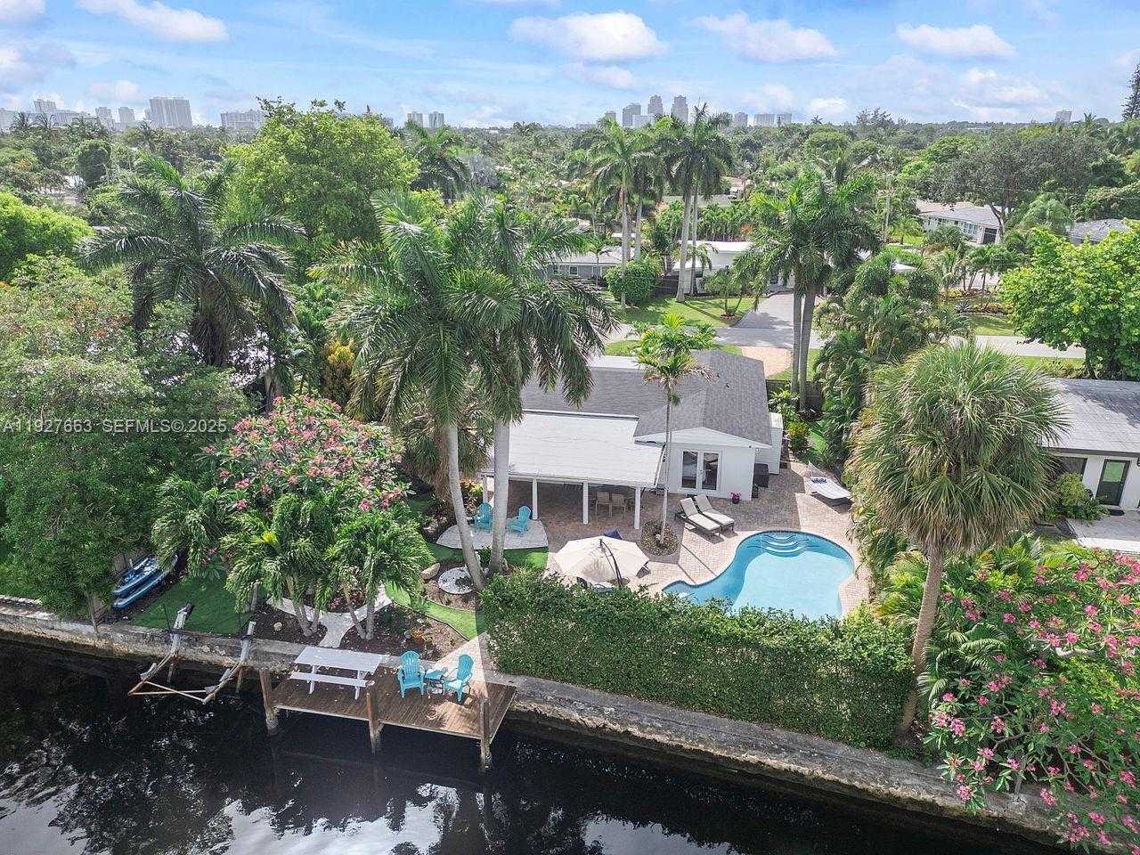 Small Image of 2837 NORTH EAST 17TH AVE, Wilton Manors Number 35