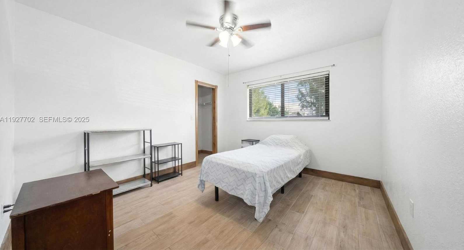 Small Image of 12900 SOUTH WEST 202ND AVE, Miami Number 22