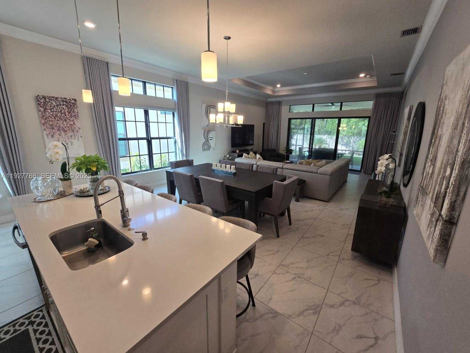 Small Image of 7959 LIBERTY WAY, Parkland Number 2