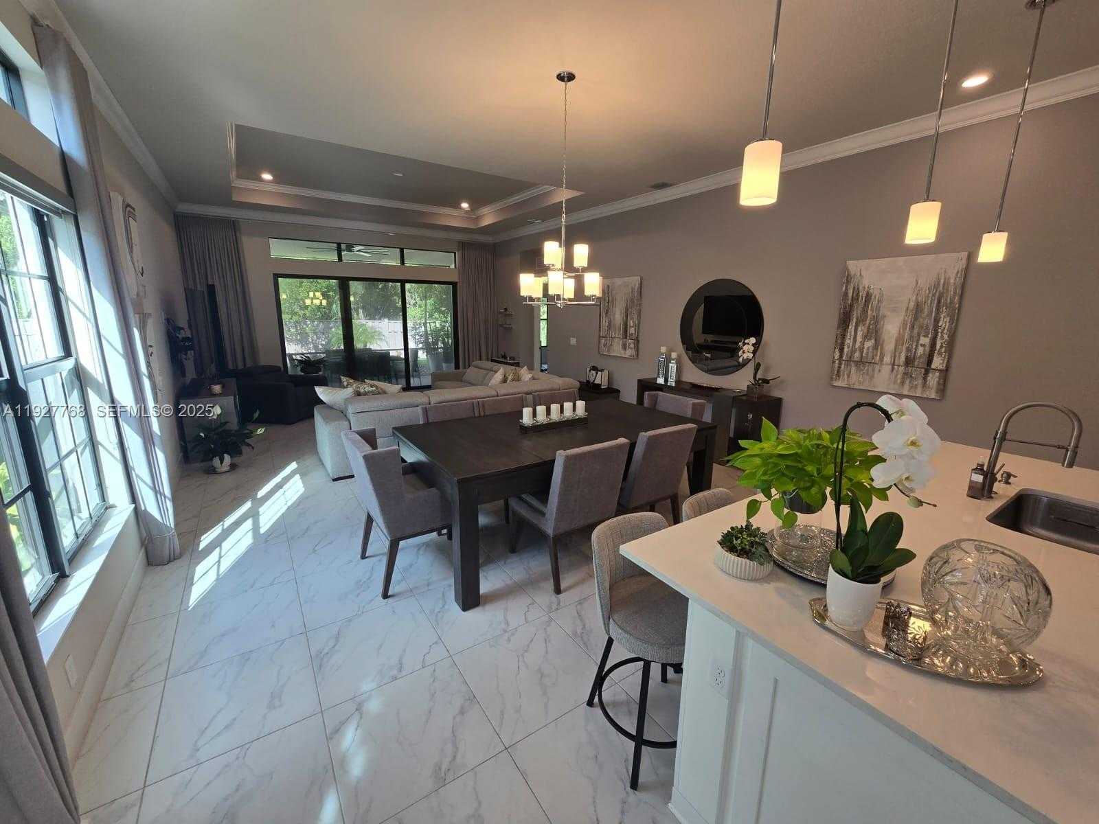 Small Image of 7959 LIBERTY WAY, Parkland Number 3