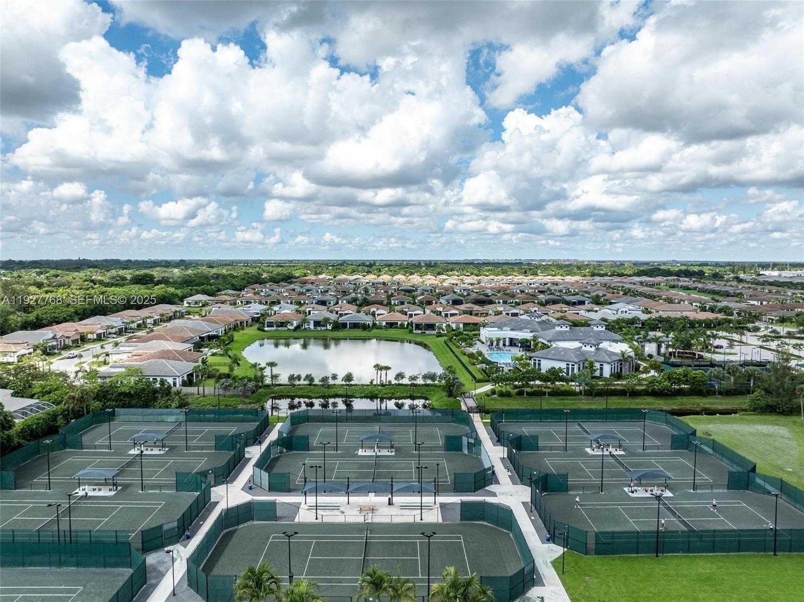 Small Image of 7959 LIBERTY WAY, Parkland Number 42