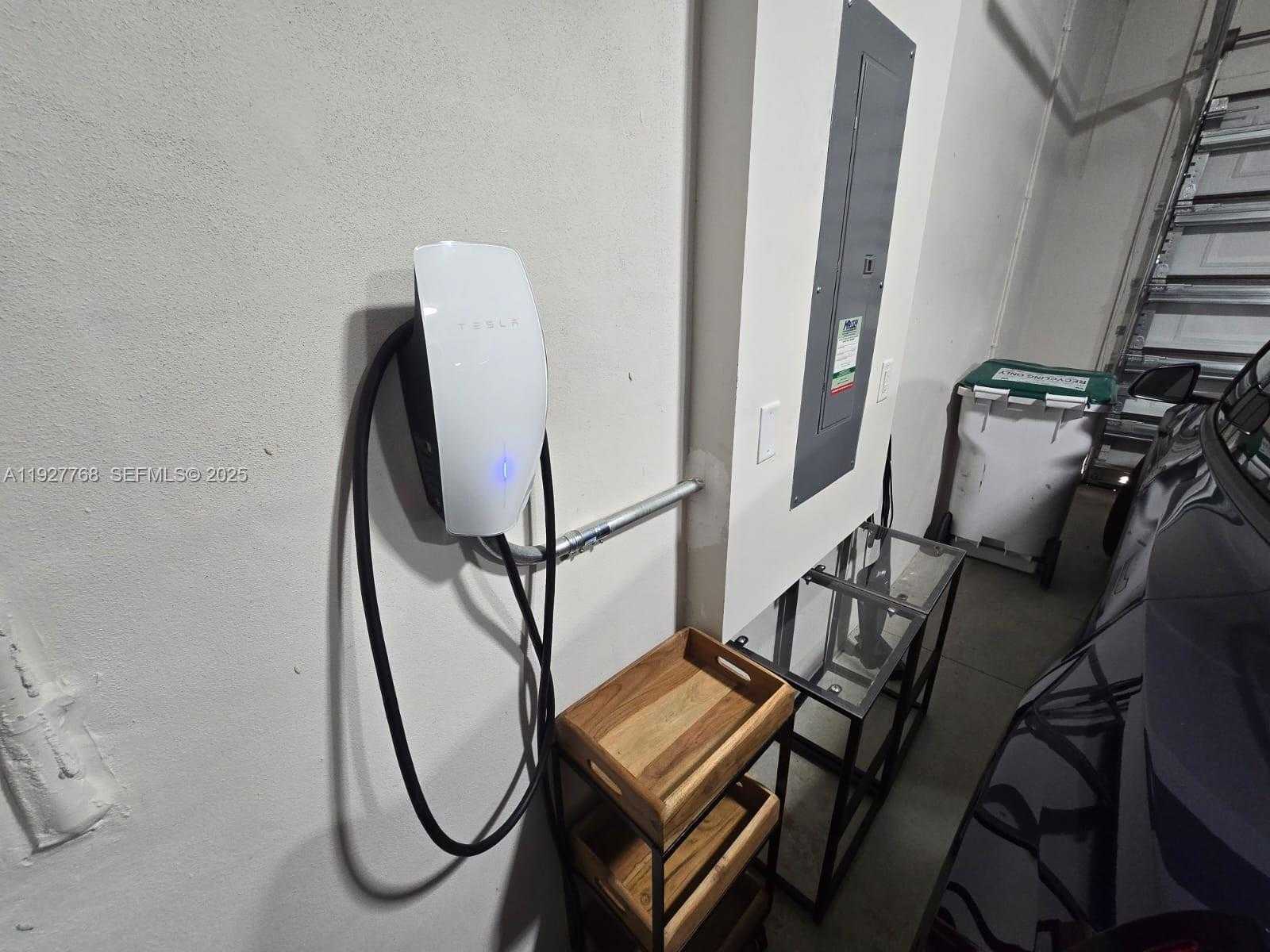 Small Image of 7959 LIBERTY WAY, Parkland Number 56