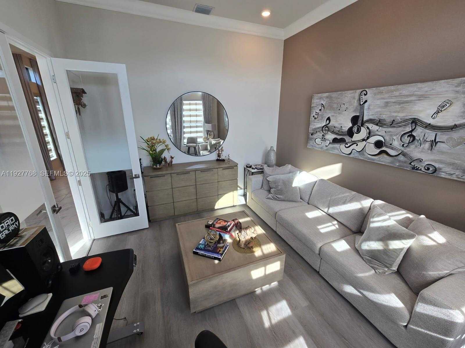 Small Image of 7959 LIBERTY WAY, Parkland Number 83