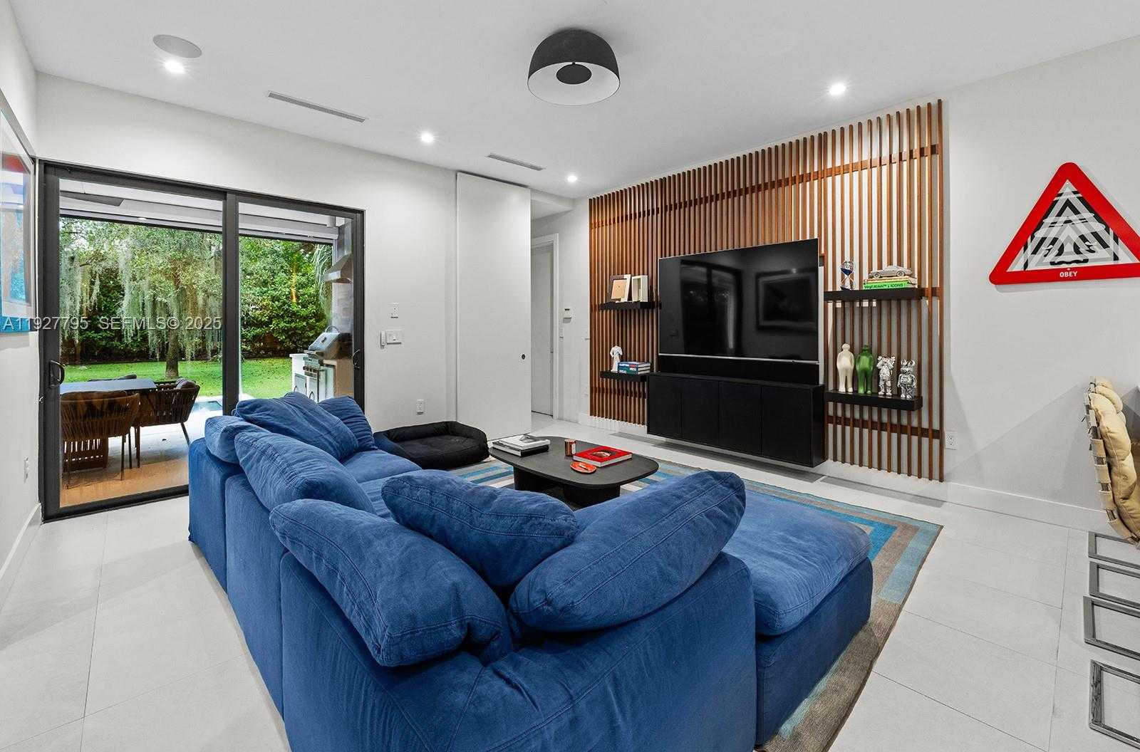 Small Image of 1760 CHUCUNANTAH RD, Miami Number 9