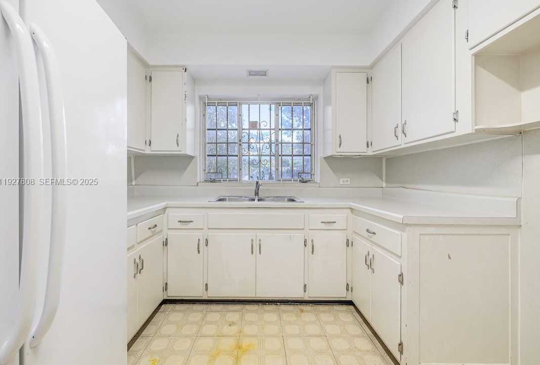 Imagen de Pequeño Objeto