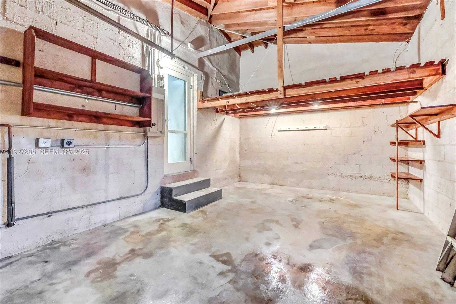 Imagen de Pequeño Objeto