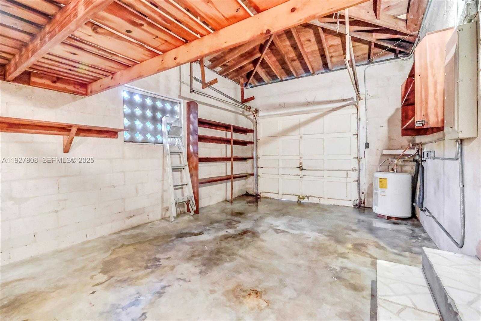 Imagen de Pequeño Objeto