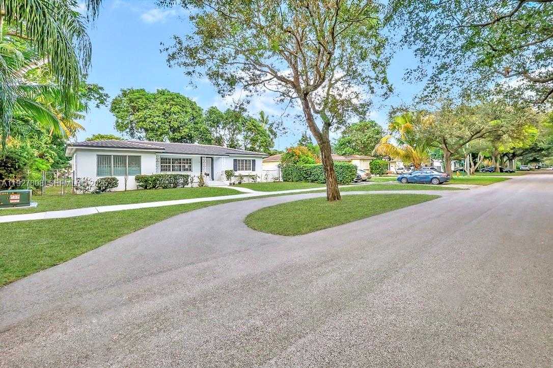 Imagen de Pequeño Objeto