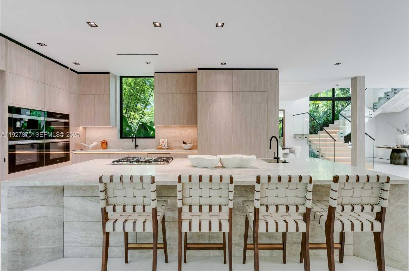 Small Image of 2800 CALUSA STREET, Miami Number 16