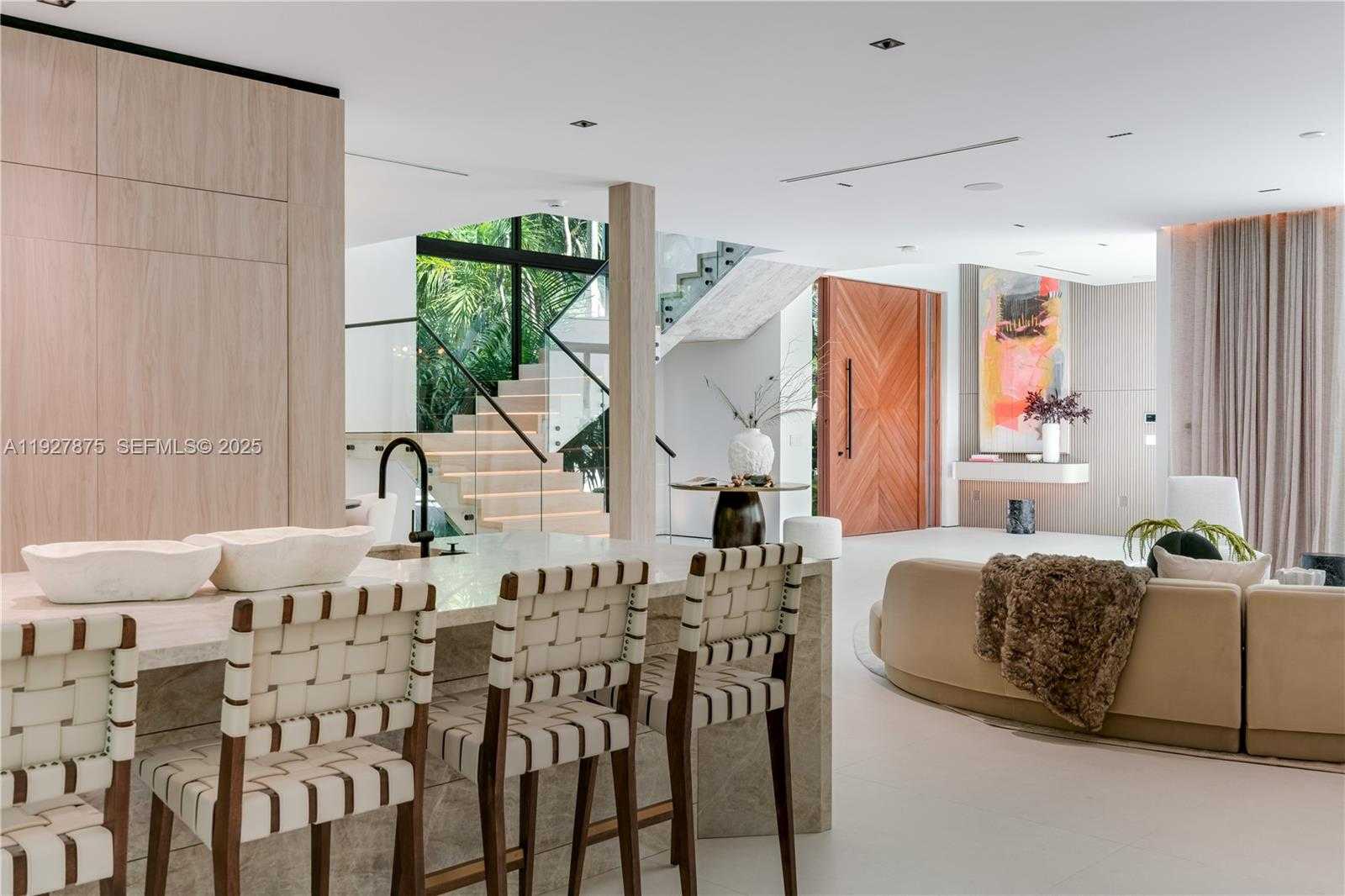 Small Image of 2800 CALUSA STREET, Miami Number 18