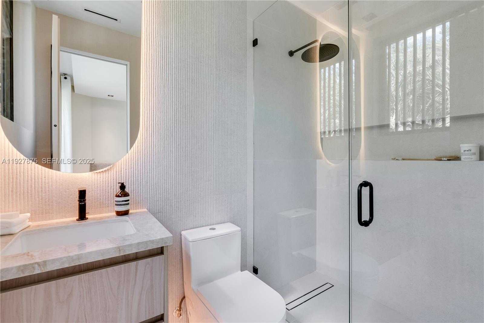 Small Image of 2800 CALUSA STREET, Miami Number 49