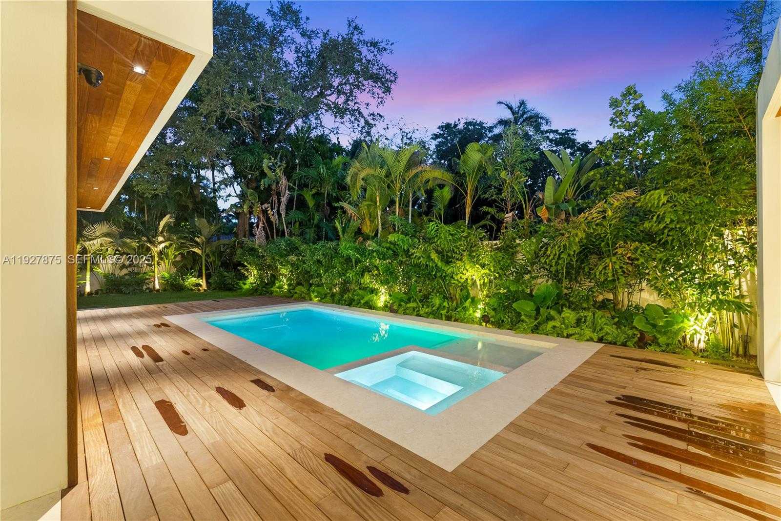 Small Image of 2800 CALUSA STREET, Miami Number 64