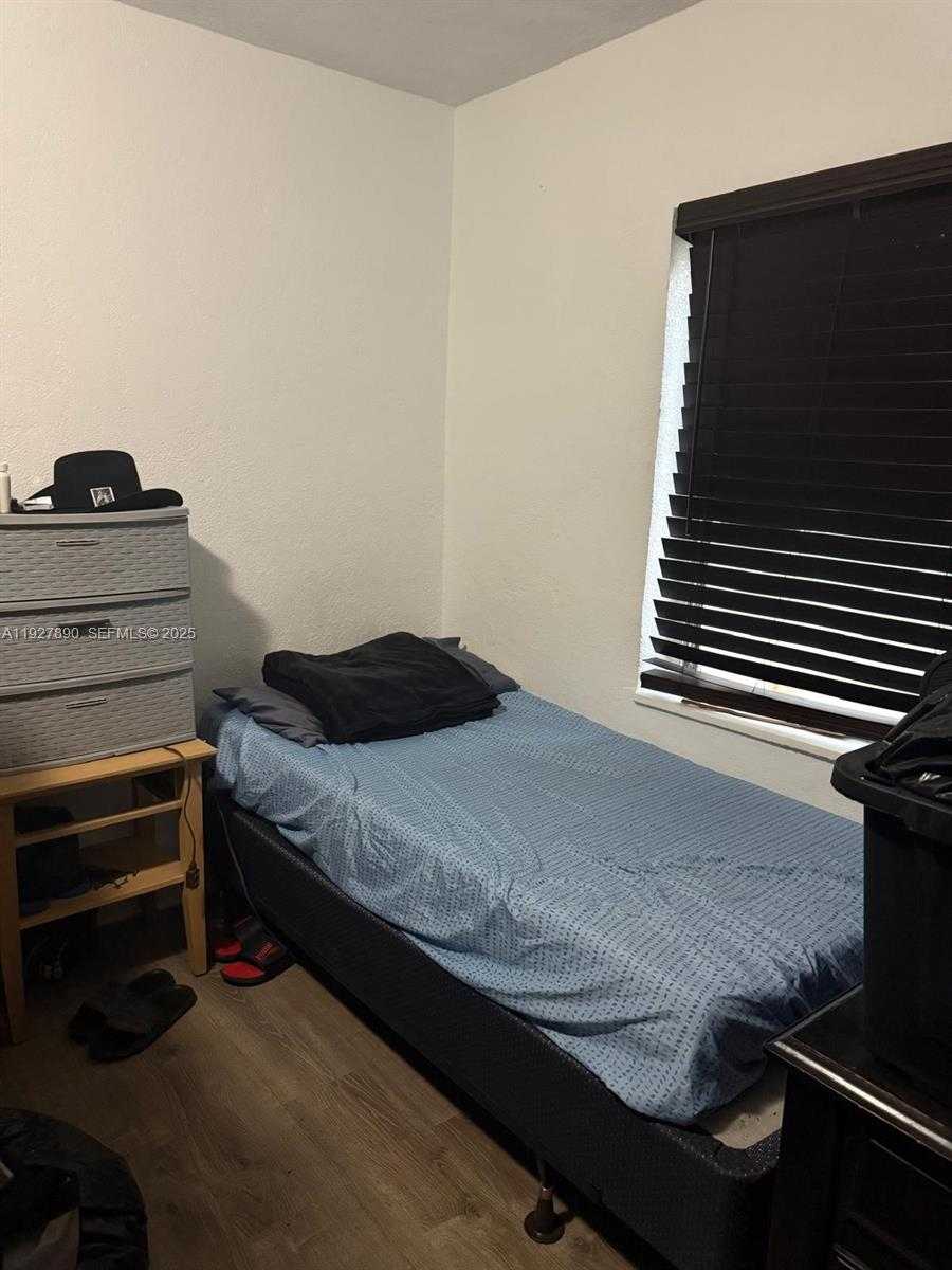 Small Image of 3090 NORTH WEST 33RD ST, Miami Number 21