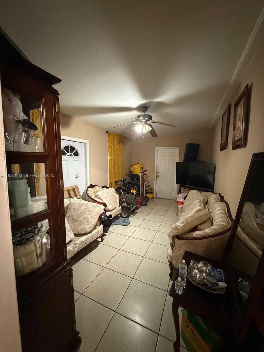 Small Image of 3090 NORTH WEST 33RD ST, Miami Number 24