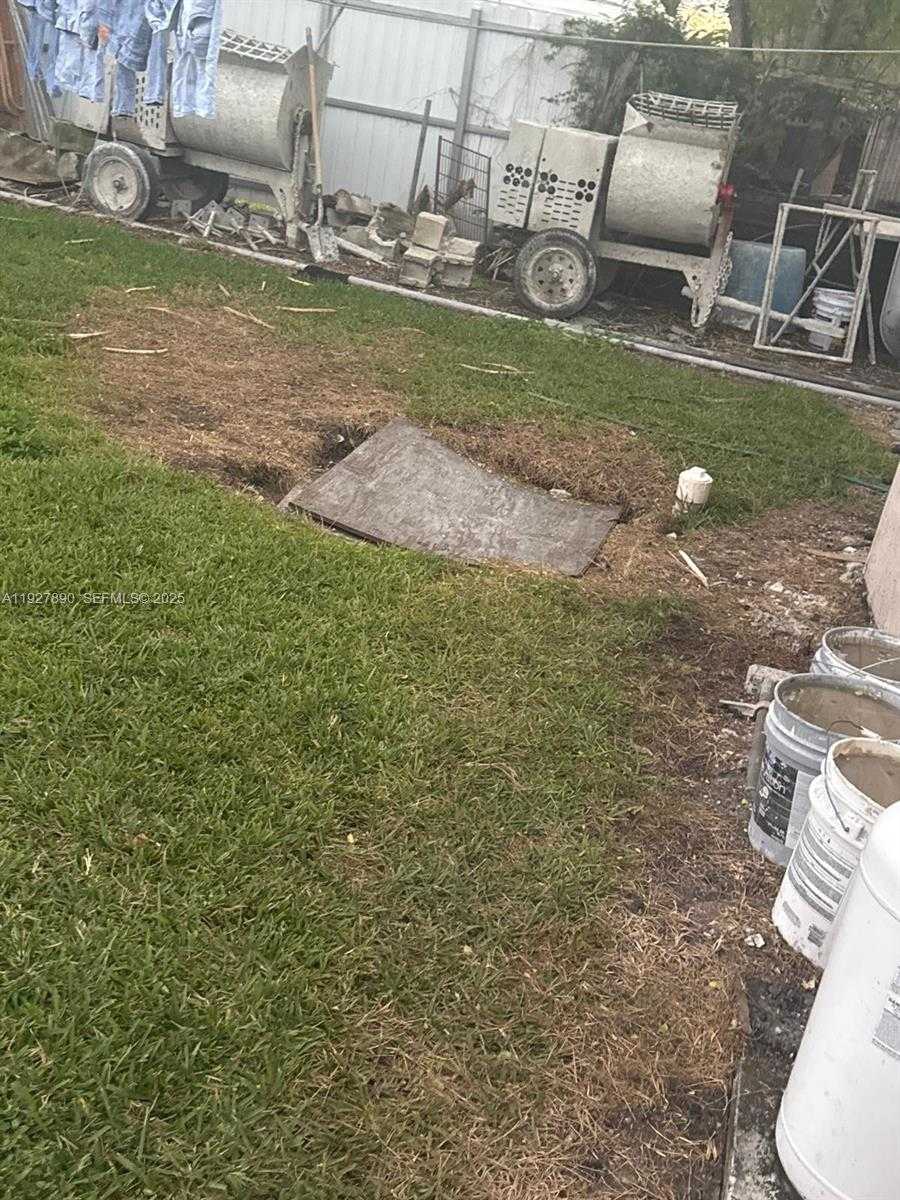 Small Image of 3090 NORTH WEST 33RD ST, Miami Number 27