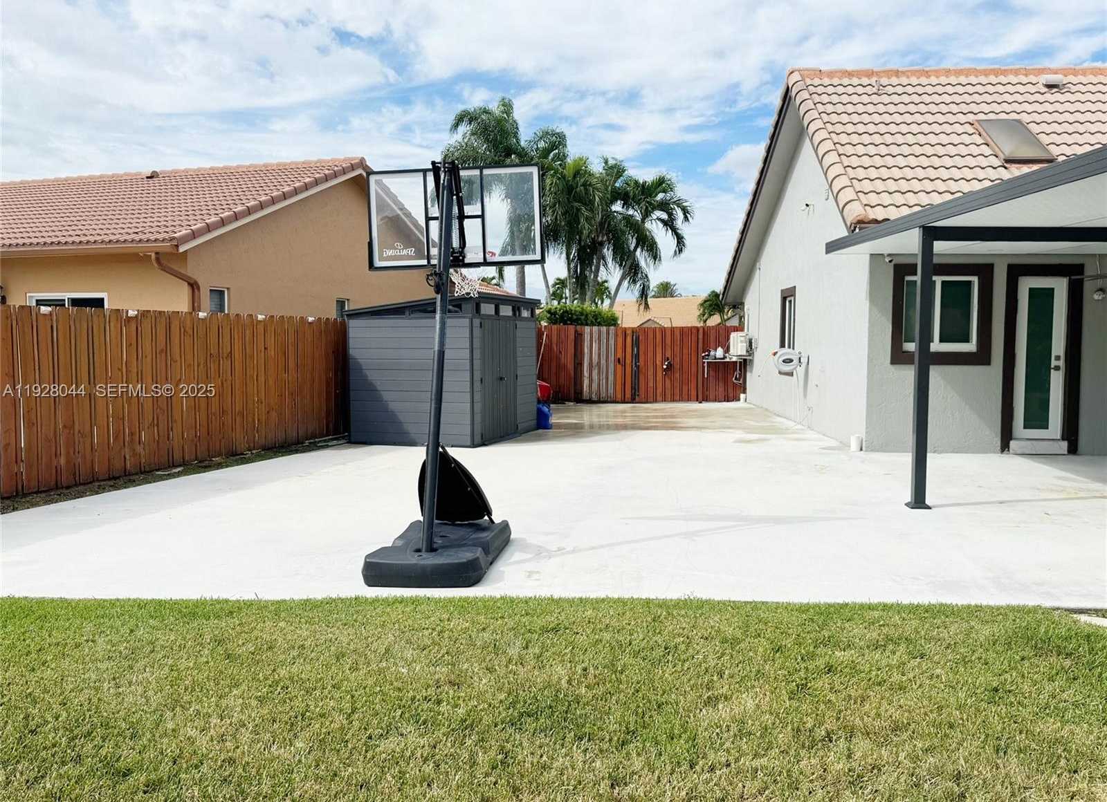 Small Image of 15500 CARRIAGE CT, Davie Number 9